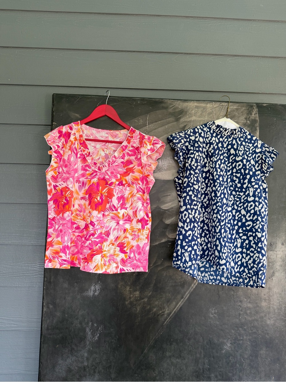 Women’s SHEIN top assortment. All size small and short sleeved. 13 tops included